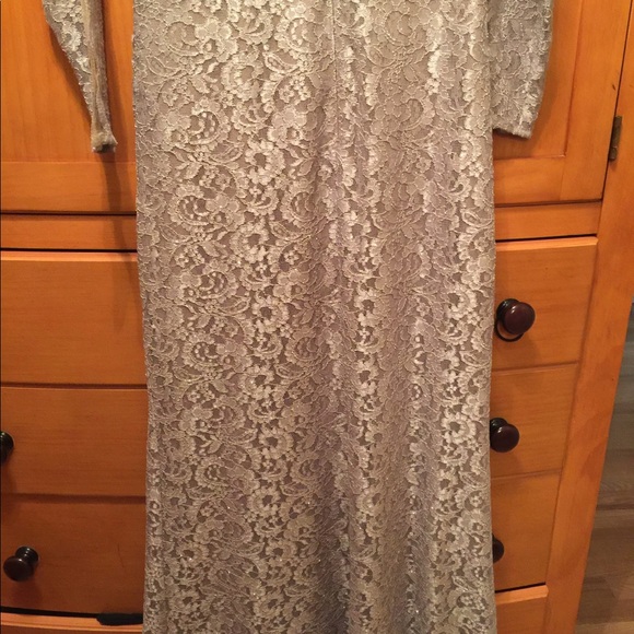 Cachet Dress - Picture 2 of 8